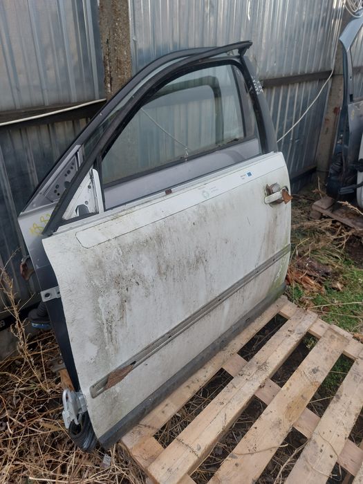 usa stanga fata volkswagen passat b5.5 2004