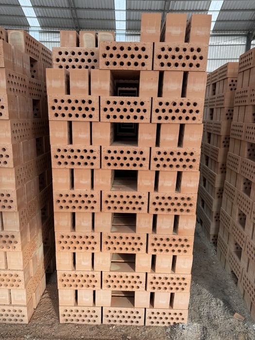 Кирпич женный / Пишган гишт