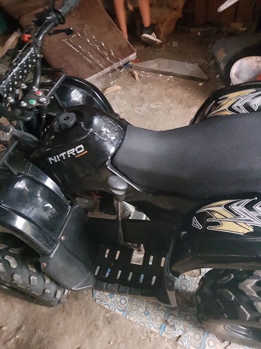 Vand ATV de 125 la mâna a doua