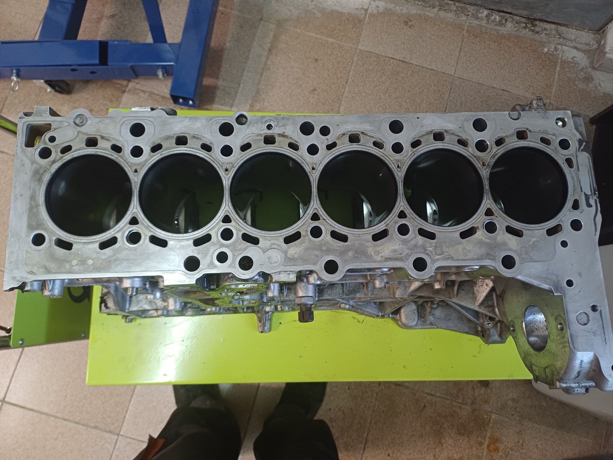Продавам блок за  BMW N57