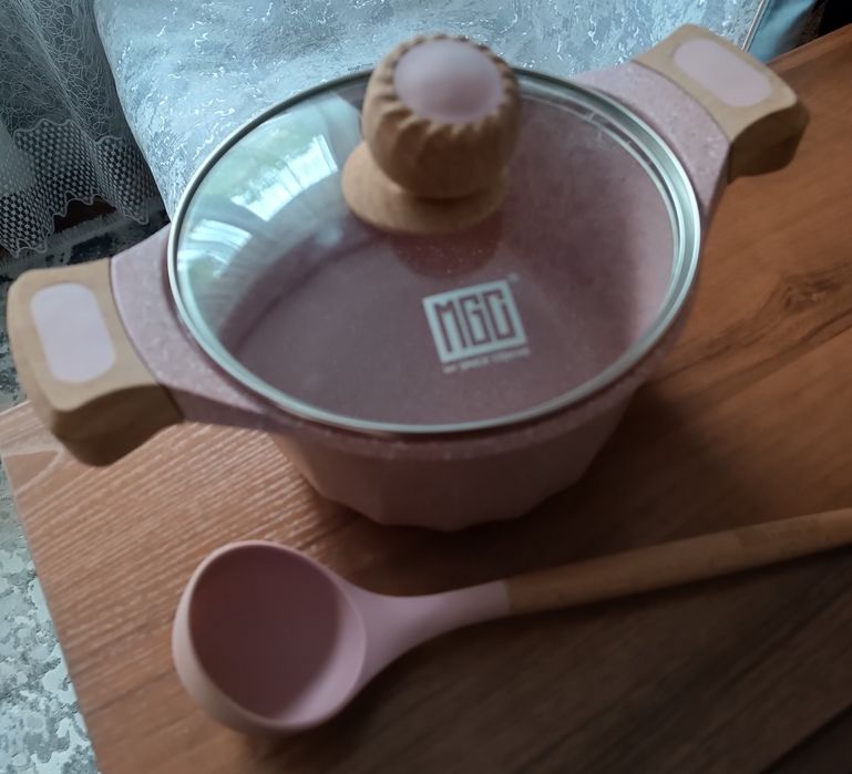 Кастрюля MGC 3,1 л