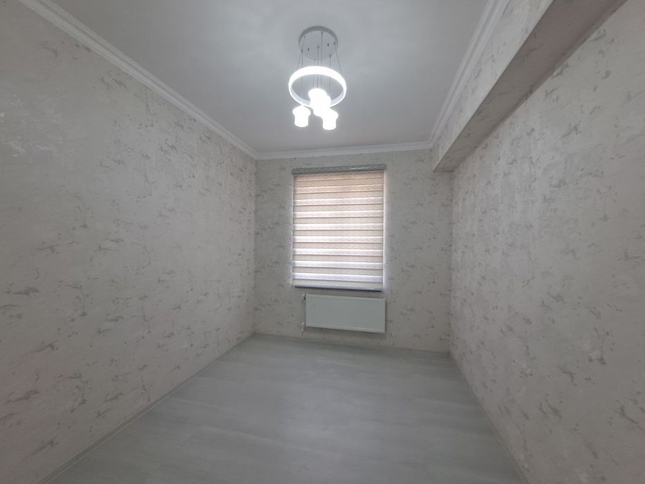 Kvartira ijaraga Jizzax shahar Orom bozor yonida
Oilaga beriladi. 
K