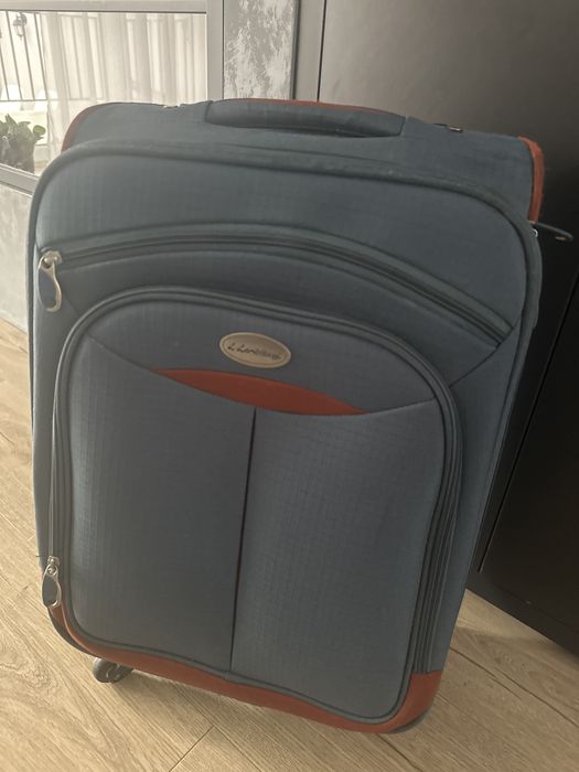 Troller dimensiuni carry on