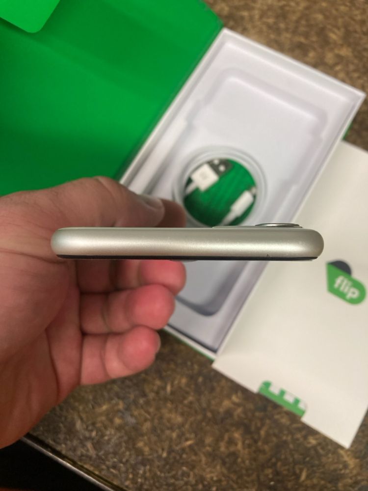 Iphone 11 white 64GB 100%