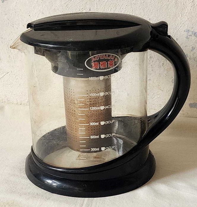 Чайники и графины, цена за все