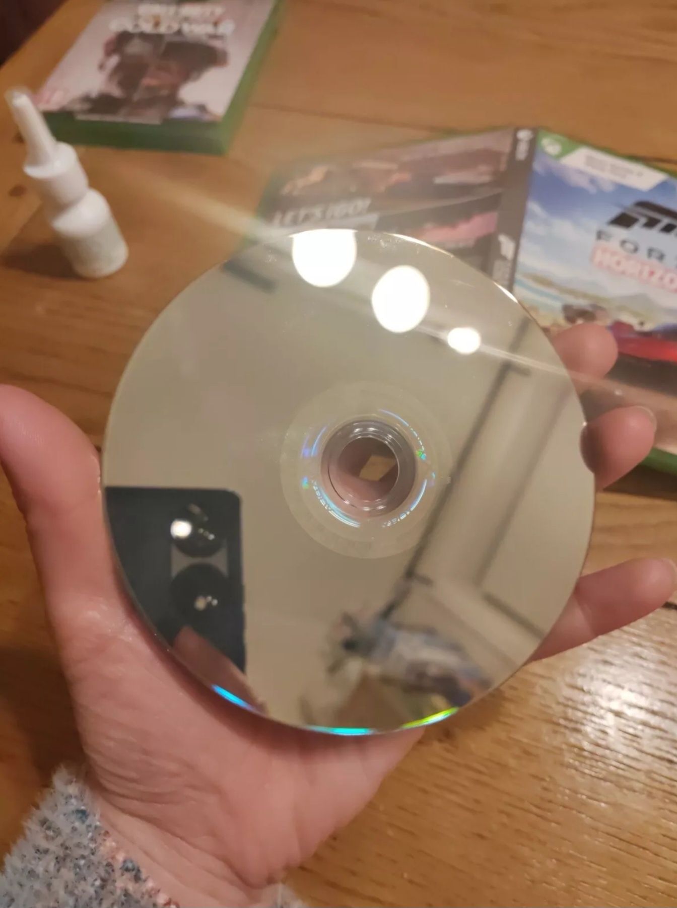 Възстановяване ремонт полиране на надрани неработещи DVD дискове disc