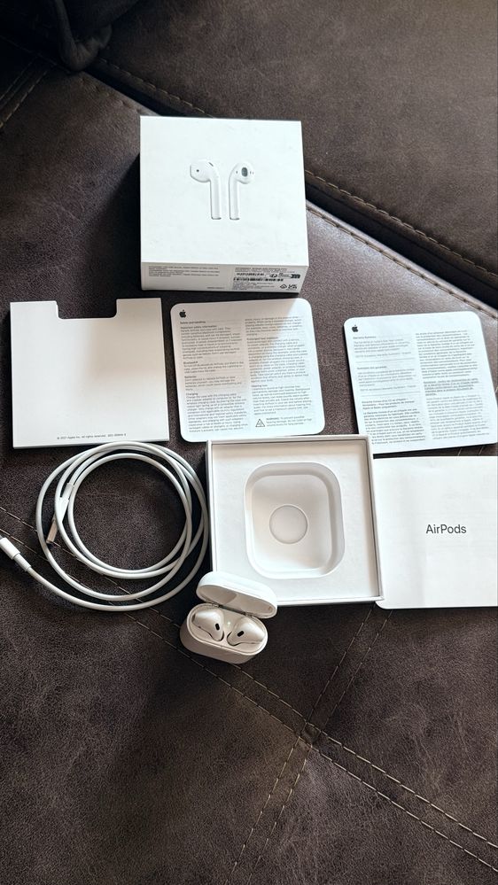 Apple AirPods 1-во поколение – оригинални, като нови