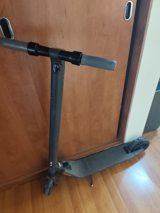 Продам не рабочий самокат nineboot by sigway