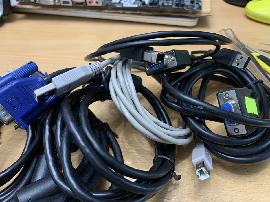 Cabluri VGA,DVI,adaptoare DVI,imprimanta pt.PC
