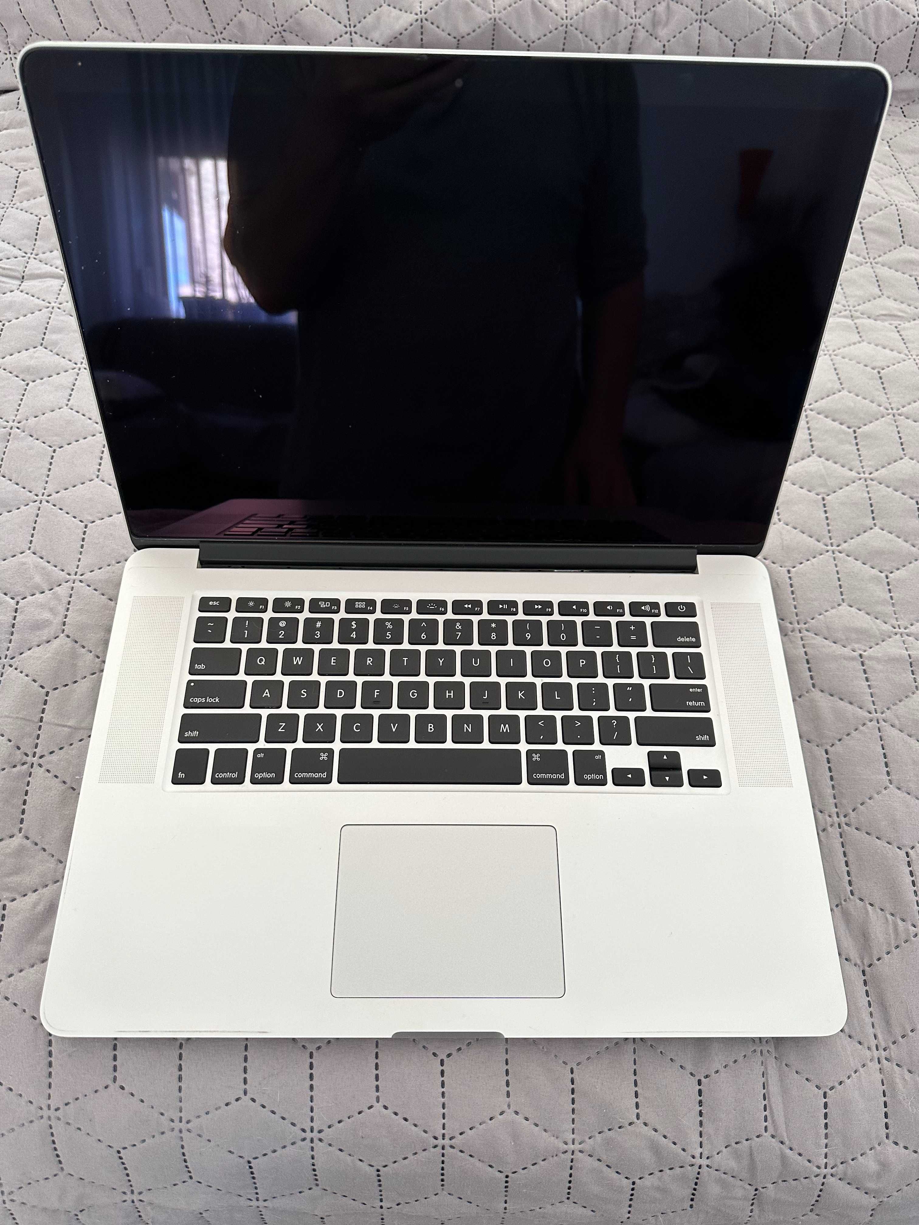 MacBook Pro Retina 15.4 Mid 2015/i7 2,8 GHz/16 GB/RadeonR9 M370X