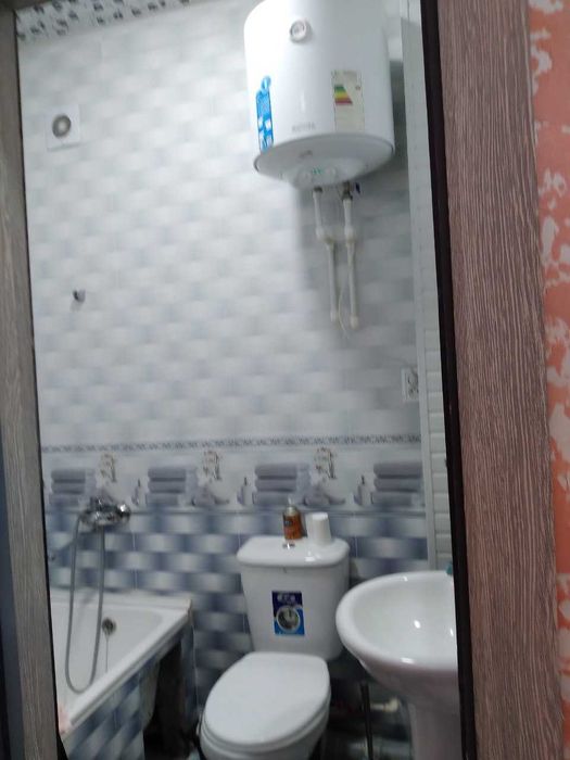 Продаётся 2-комнатная квартира центр Бухары НЕ АГЕНСТВО