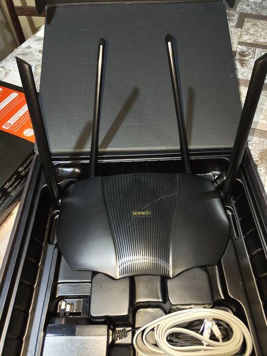 WiFi router Tenda RX9 Pro