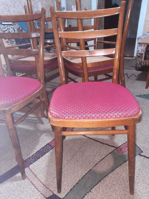 Продам стулья 6 штук