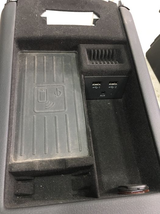 Consola centrala audi a6 4g c7/ cotiera/ incarcator wifi/wirless