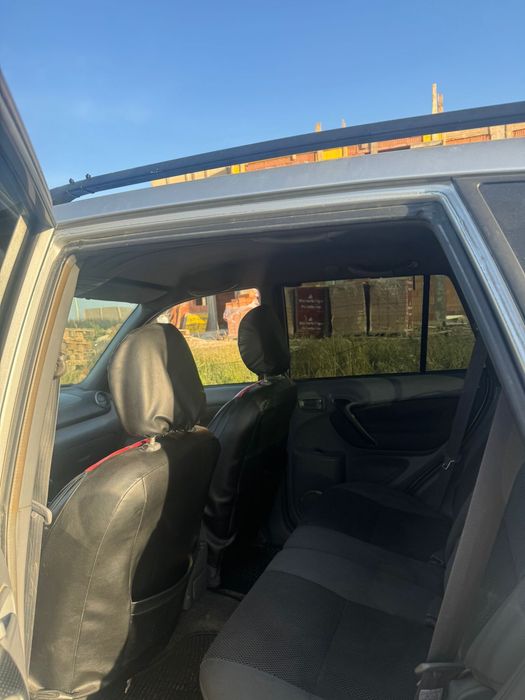 Autoturism Toyota RAV 4
