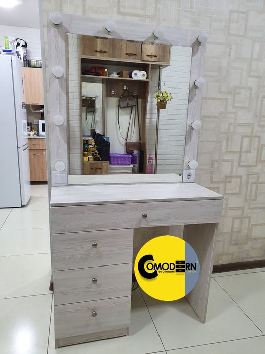 Мебель, гримёрные столики или трюмо с подсветкой