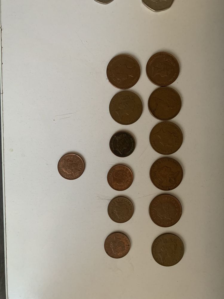 Vand monede de collector sub anii 2000