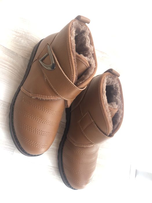 Сапоги-ботинки в идеальном состоянии