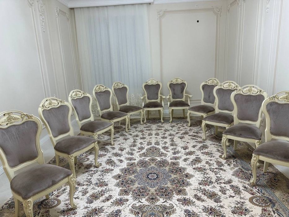 Продаю стулья!!!