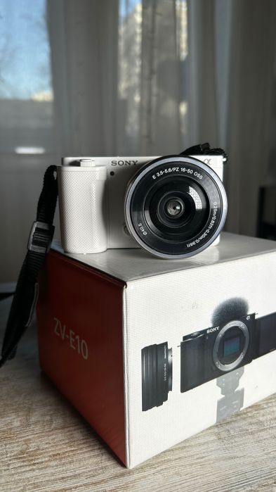 Фотокамера Sony ZV-E10 KIT 16–50mm