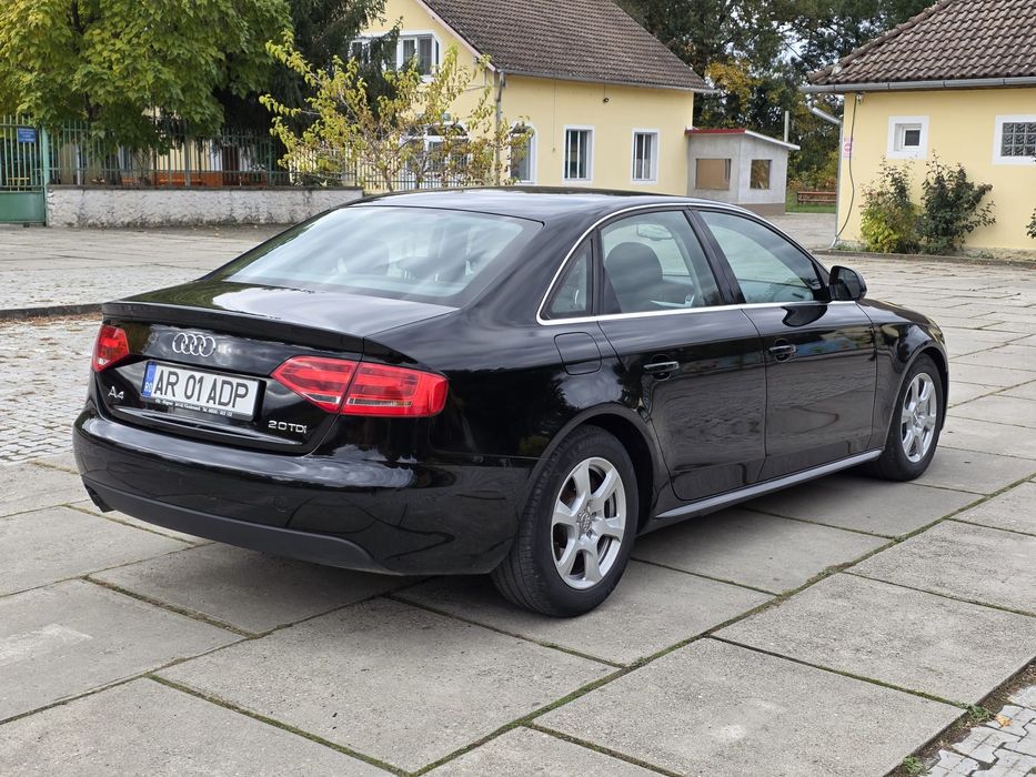 Audi A4 B8  2.0tdi 143cp. CAGA