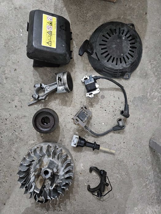 Dezmembrez Honda GCV 160 motocultor demaror bobina coarne