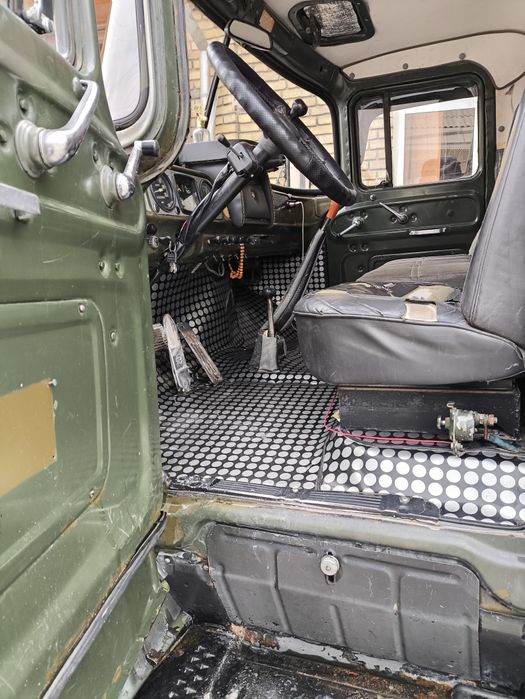 ЗИЛ 131 сотилади