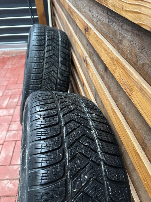 Cauciucuri iarna anvelope iarna Pirelli 245 50 20 impecabile