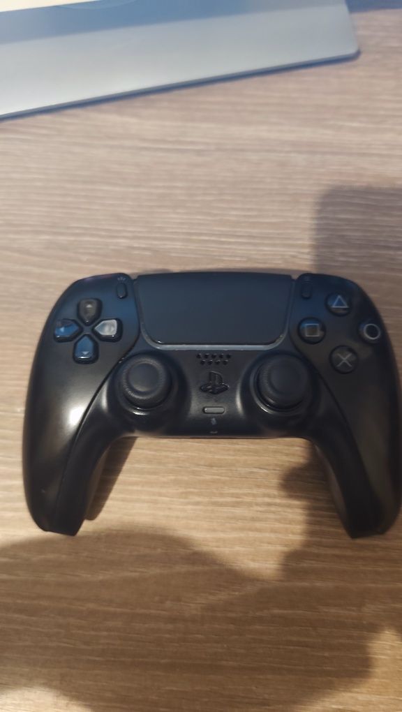 СПЕШНО продавам PlayStation 5 digital със акаунт