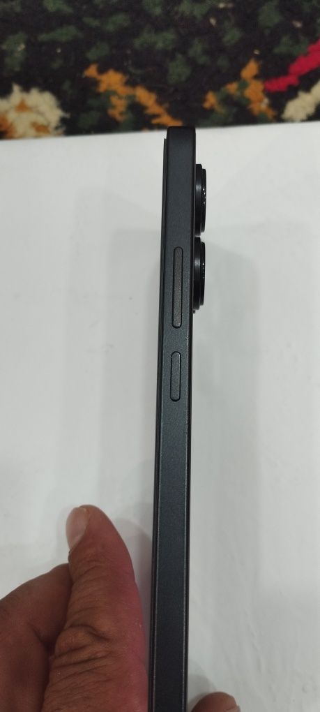Продам телефон в хорошем состоянии Redmi not 13 pro