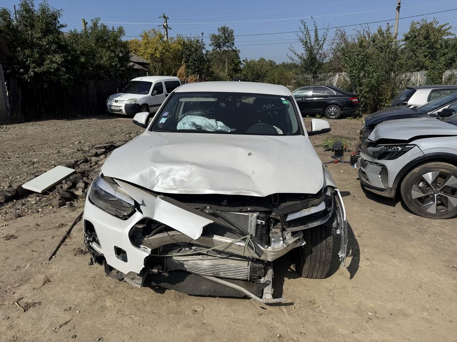 Bmw x2 2023 automat,avariat 1,5 benzina 18000 km