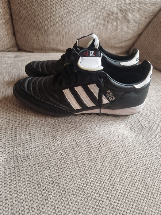 Adidas Mundial - стоножки 44 2/3