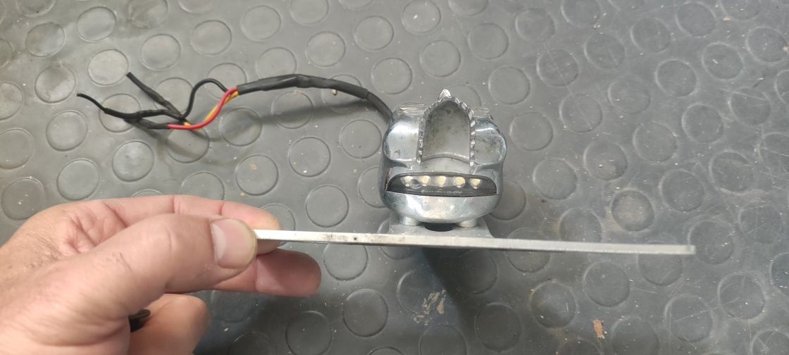 LED мигачи и LED стоп за мотор Череп,Стойка за номер