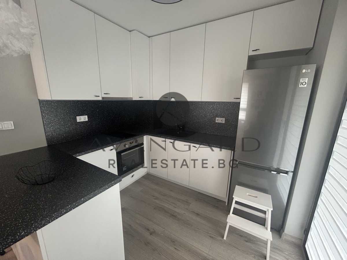Продава се Едностаен апартамент в Пловдив, Христо Смирненски - 64 кв.м за 1987 €/кв.м - Снимка #2