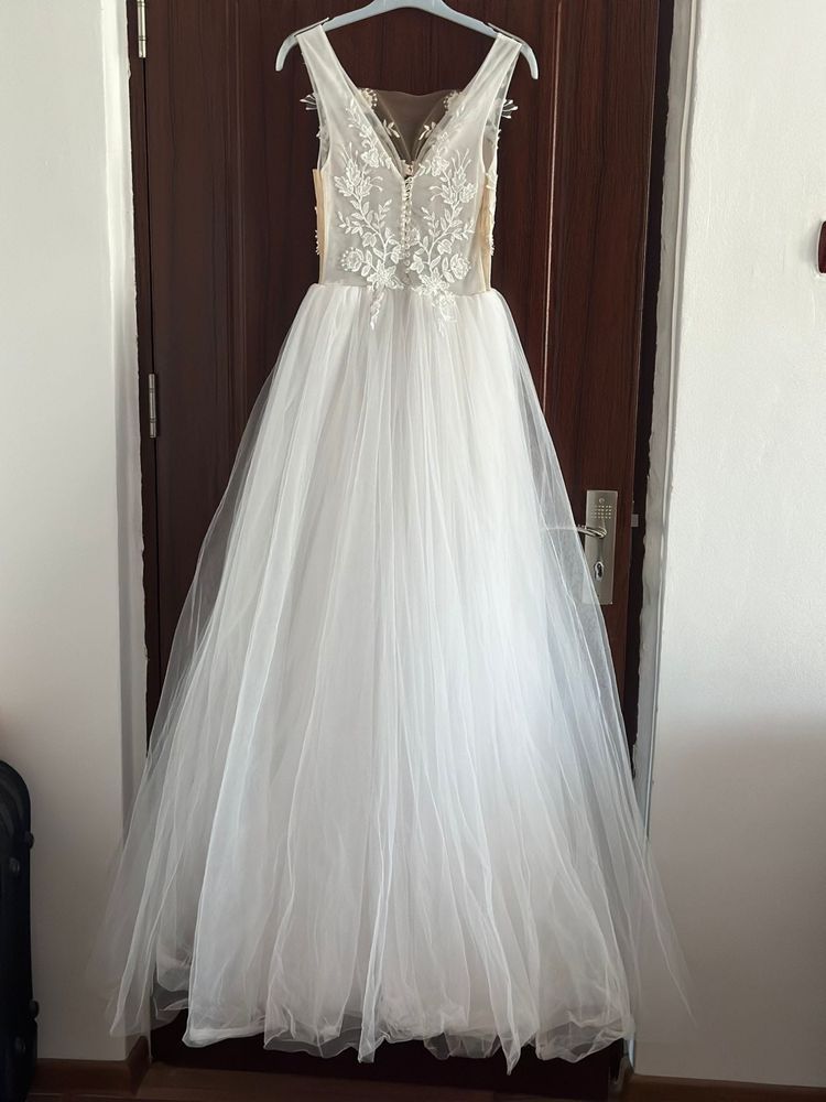 Vand rochie de mireasa