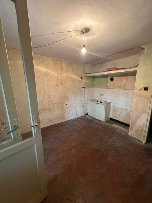 Едностаен апартамент кв.Съдийски с много лесен достъп и паркинг