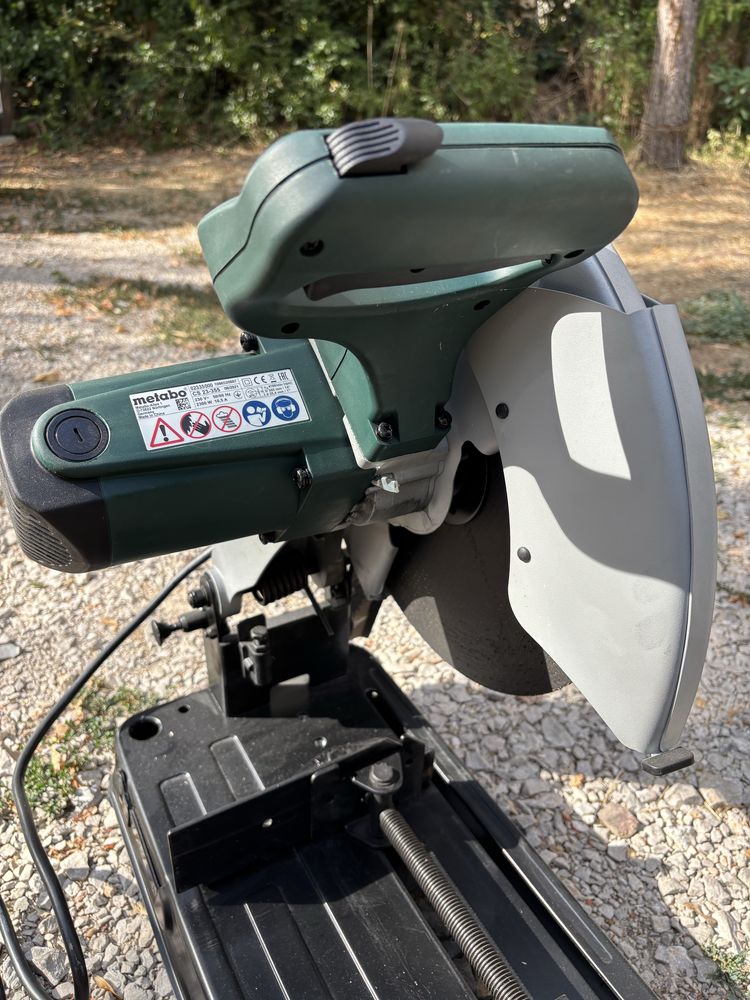 Metabo CS 23-355 / Настолен циркуляр за метал