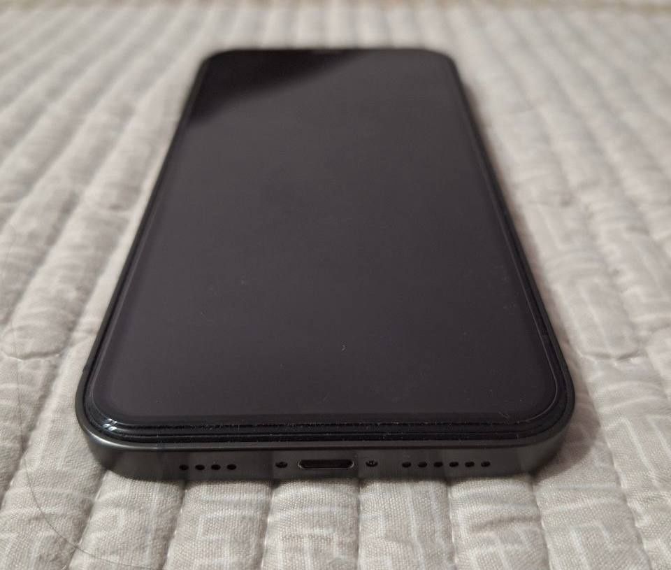 Iphone Xr/ 15pro korpusda