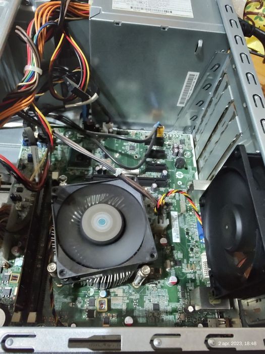 PC  Intel i 5, HP. pro 3500 series.