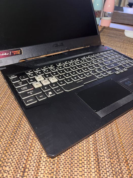 ASUS TUF F15 - 1.5 TB - 16 GB RAM - i5-11400H - RTX 3050Ti 4GB - 144HZ