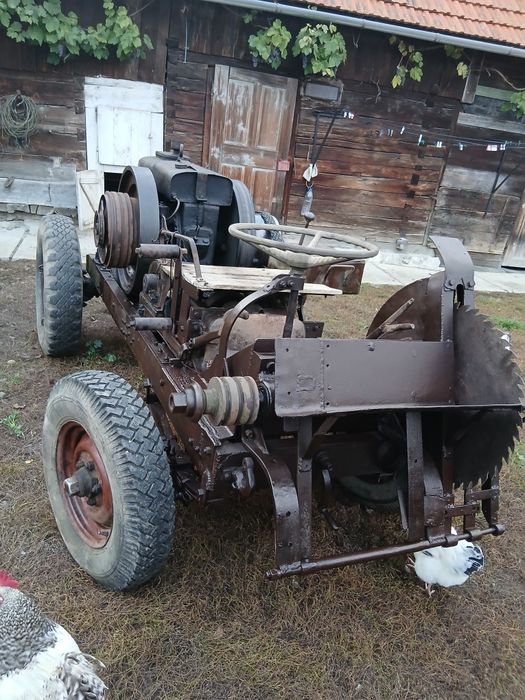 Motor de tăiat lemne D15 universal