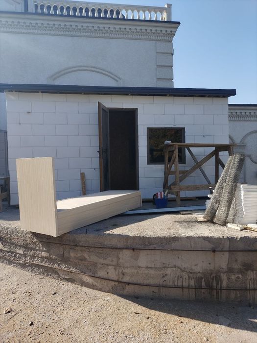 Продаётся бытовка (вагончик) 5 х 2.30 м, 2 комнаты