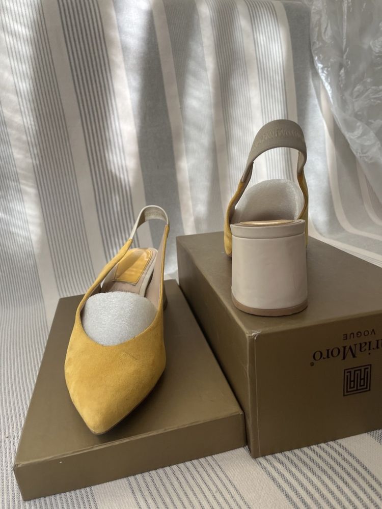 Босоножки Stradivarius 38 размера