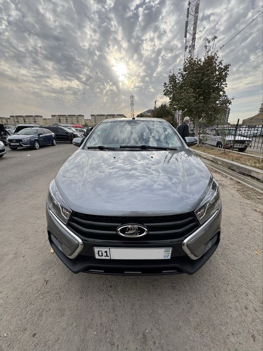 Продается Lada Vesta cross