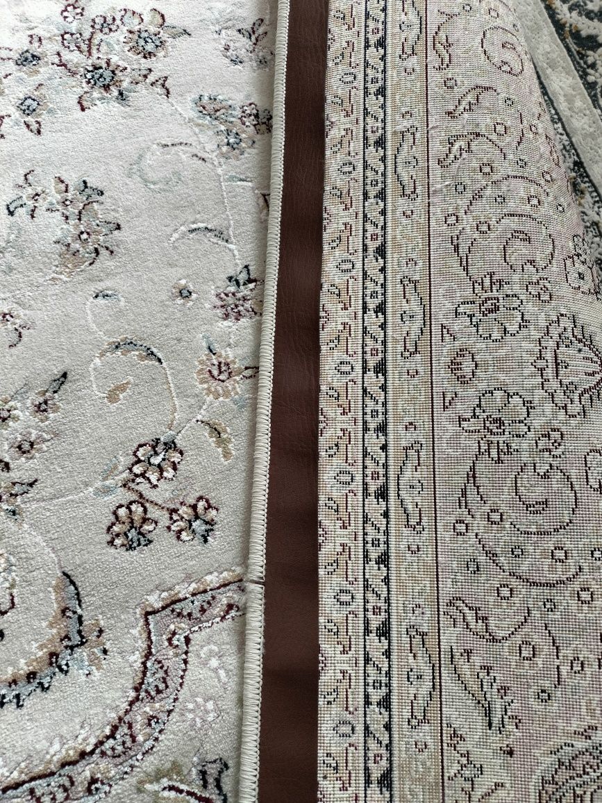 Продам ковер 2/3 в отличном состояний