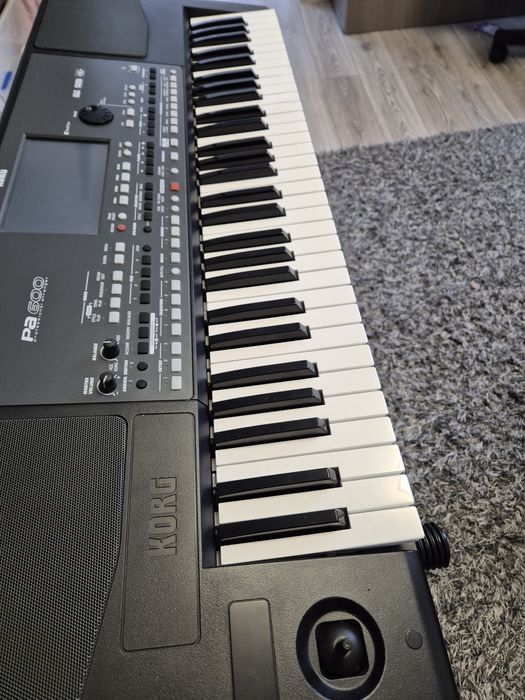 Orga KORG PA 600