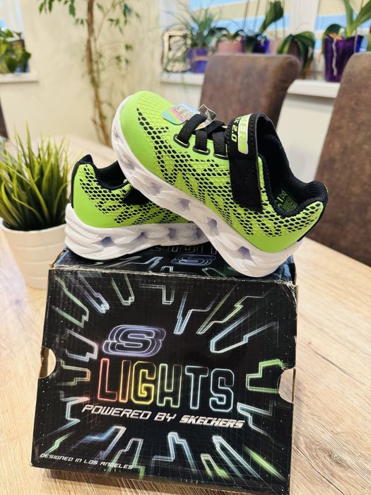 Маратонки Skechers lights