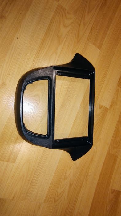 Опел мока рамка за 9" навигация