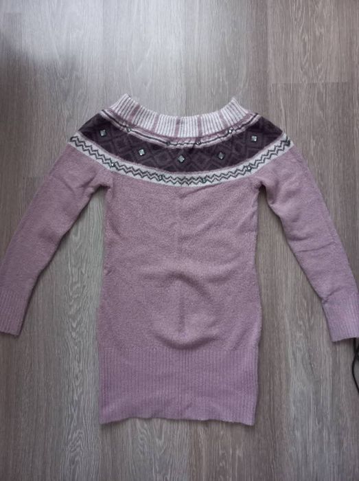 Продавам дамски пуловери
