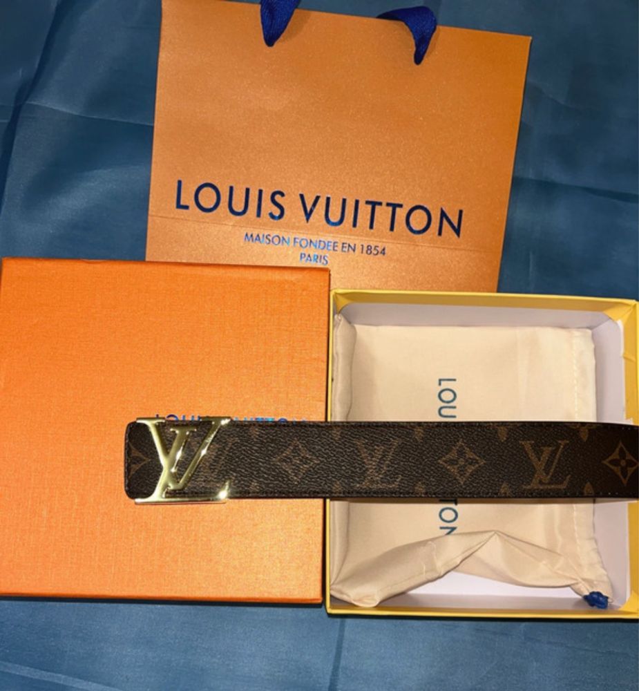 Curea louis vuitton marimea 110cm nepurtata